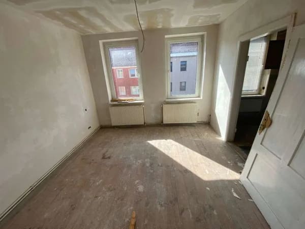 Immobilie in Malchin - Entwicklungsobjekt mit Innenhof, Garage und Werkstatt - Bild 3