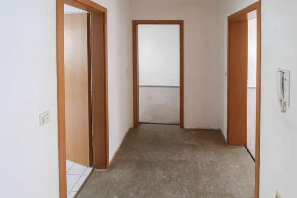 Immobilie in Veringenstadt - Platz für Ihre Ideen: Großzügige 3-Zimmer-Wohnung inkl. Garage zum Selbstgestalten - Bild 3