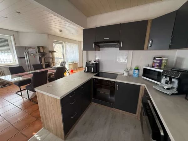 Immobilie in Titz - Großzügig wohnen, nachhaltig investieren: Vermietete 3-Zimmer-Wohnung mit großer Terrasse in Titz. - Bild 1