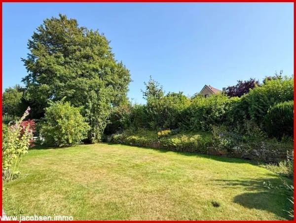 Immobilie in Schleswig - Ein Ort, der sich nach Zuhause anfühlt – großzügig wohnen und den Garten genießen - Bild 3