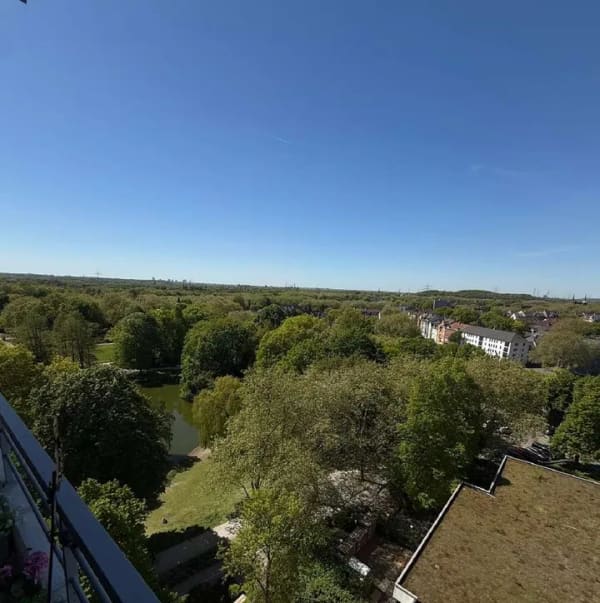 Immobilie in Gelsenkirchen - Kleines Raumwunder - riesiger Ausblick! Moderne Mikro-ETW mit Balkon - ab sofort frei! - Bild 2