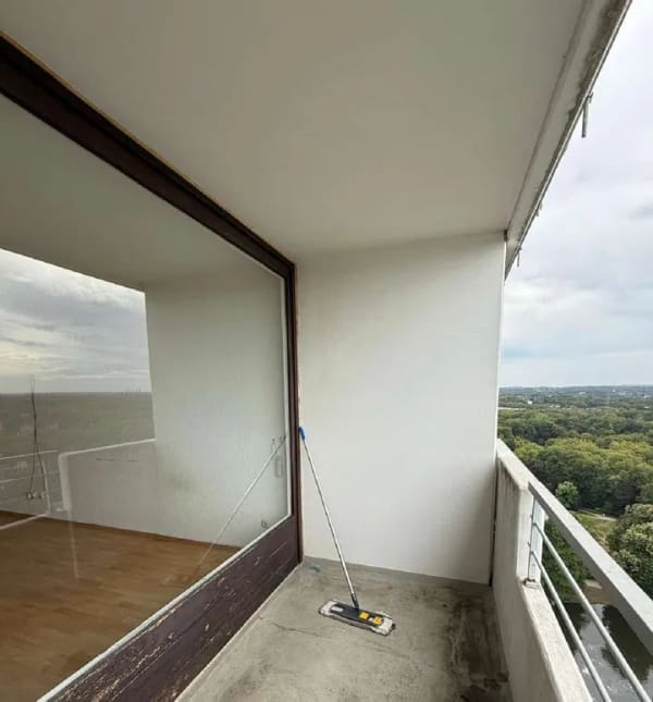 Immobilie in Gelsenkirchen - Kleines Raumwunder - riesiger Ausblick! Moderne Mikro-ETW mit Balkon - ab sofort frei! - Bild 3