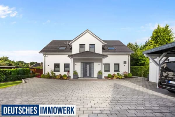 Immobilie in Kröppelshagen-Fahrendorf - Neuwertiges und großzügiges Einfamilienhaus mit A+ Energieeffizienz, Pool und Sauna am Sachsenwald! - Bild 2