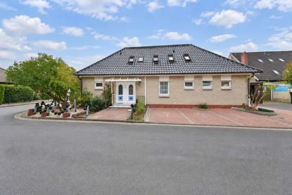 Immobilie in Wangerland - TT: Viel Platz, viele Möglichkeiten – großzügiges Wohnhaus in ruhiger Lage von Hooksiel! - Bild 1