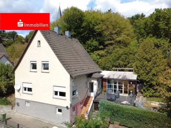 Immobilie in Bad Endbach - Bezahlbares Einfamilienhaus im Wommelshausen - Bild 0