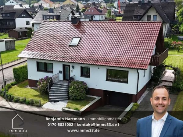 Immobilie in Schieder-Schwalenberg - Wohnen in Seenähe – dieses Einfamilienhaus lädt zum Verweilen ein - Bild 0