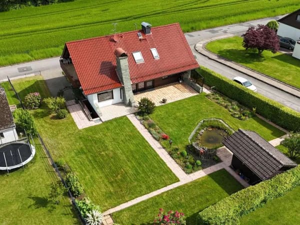 Immobilie in Schieder-Schwalenberg - Wohnen in Seenähe – dieses Einfamilienhaus lädt zum Verweilen ein - Bild 2