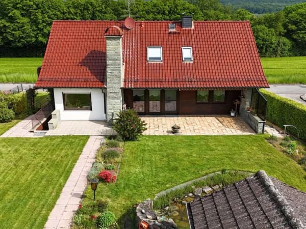 Immobilie in Schieder-Schwalenberg - Wohnen in Seenähe – dieses Einfamilienhaus lädt zum Verweilen ein - Bild 3