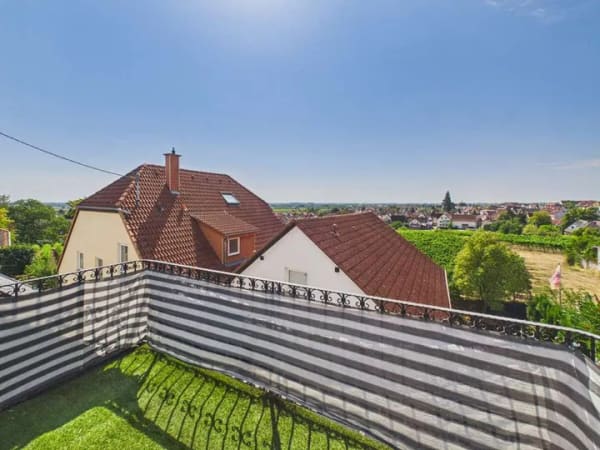 Immobilie in Edenkoben - Wohnen am Ludwigsplatz: Großzügige Wohnung mit toller Terrasse und Dachspitz! - Bild 2