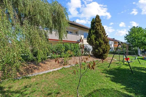Immobilie in Baienfurt - Gepflegtes 3-Familienhaus in Baienfurt in ruhiger Randlage mit bester Infrastruktur - Bild 2