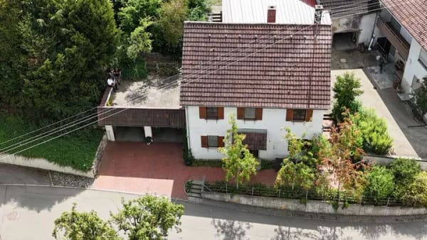 Immobilie in Mietingen - Charmantes Einfamilienhaus + separaten 372 m² Grundstück - Bild 0