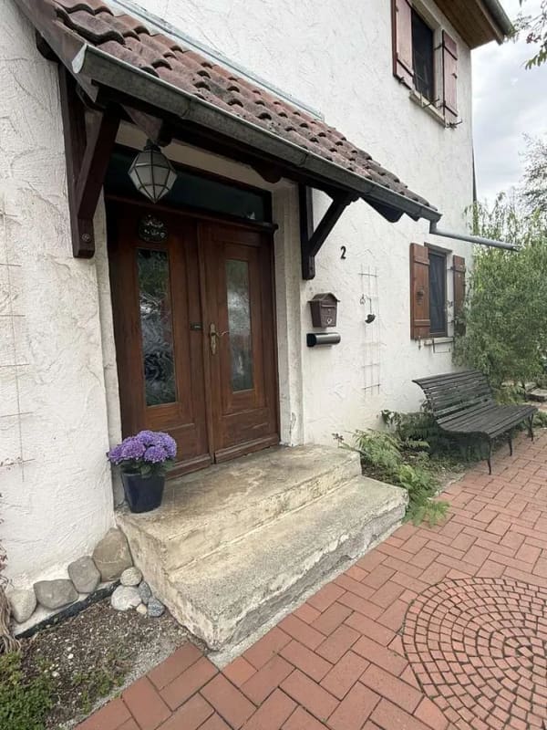 Immobilie in Mietingen - Charmantes Einfamilienhaus + separaten 372 m² Grundstück - Bild 2