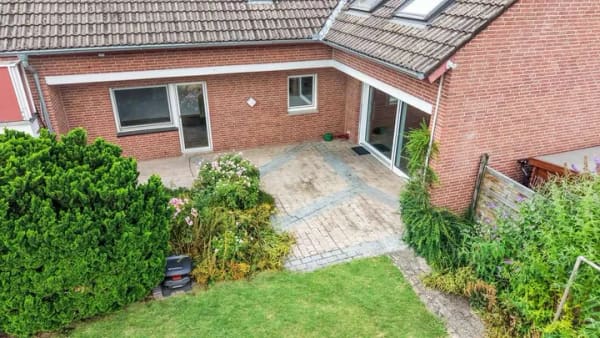 Immobilie in Harsewinkel - Großzügiges Einfamilienhaus mit Einliegerwohnung, Doppelgarage und weitläufiger Dachterrasse! - Bild 2