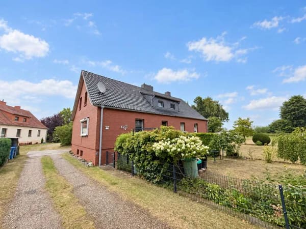 Immobilie in Lüdersdorf - Wohnen mit viel Platz – Doppelhaushälfte mit Garten, Koppel und Stall in Herrnburg - Bild 3