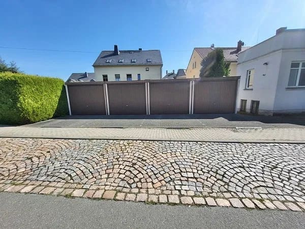 Immobilie in Netzschkau - Wohn-/Geschäftshaus mit 4 Garagen zu verkaufen - Bild 2