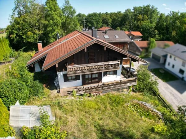 Immobilie in Feldkirchen-Westerham - Landhaus mit Erdwärmeheizung, 260 m², 751 m² Grundstück - Bild 2