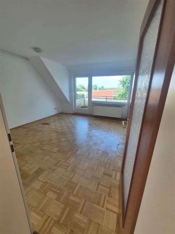 Immobilie in Jever - Bezugsfreie Dachgeschosswohnung in ruhiger und zentraler Wohnlage - Bild 4