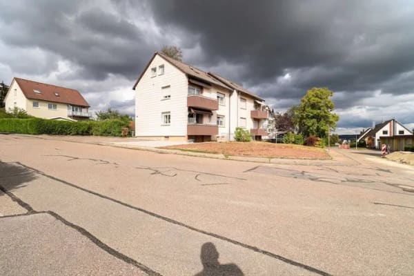 Immobilie in Mönchweiler - Attraktive Kapitalanlage mit 6 Wohneinheiten - ausgebautes Dachgeschoss & neue Wärmepumpe - Bild 0