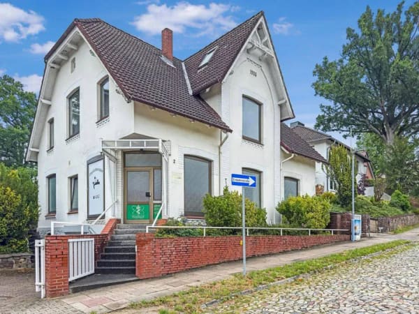 Immobilie in Geesthacht - Stadthaus mit eigenen Parkflächen - Bild 2