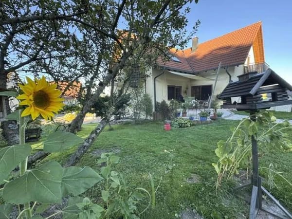 Immobilie in Ostrach - Wohnen am Rande des Naturschutzgebiets - ein Traum für Kinder und die ganze Familie - Bild 0