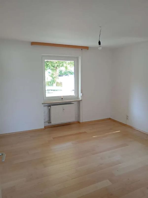 Immobilie in Traunstein - Gepflegte 3-Zimmer-Wohnung  - Bild 2