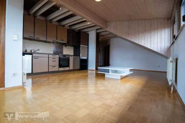 Immobilie in Grafenau - Charmante Dachgeschosswohnung mit besonderem Wohngefühl und Weitblick - Bild 4