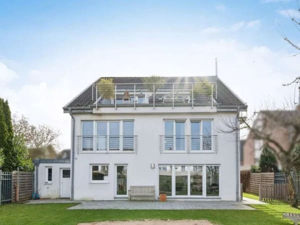 Immobilie in Grevenbroich - Zweifamilienhaus mit vielen Möglichkeiten - Erbpacht oder Grundstückskauf in Grevenbroich! - Bild 0