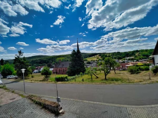Immobilie in Groß-Umstadt - EINFAMILIENHAUS MIT EINLIEGERWOHNUNG IN SÜDHANGLAGE - Bild 2