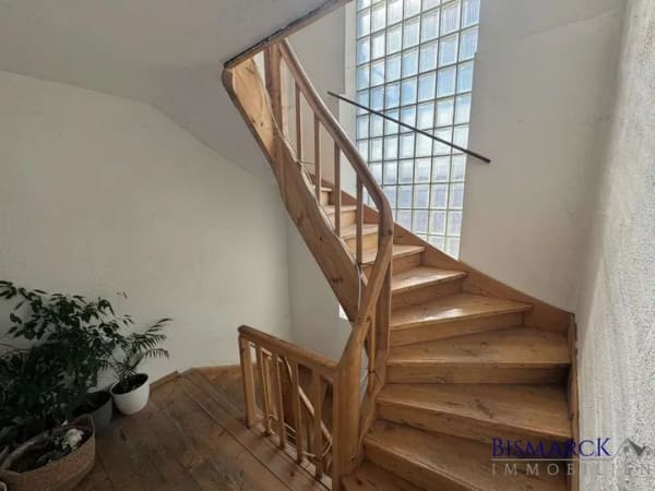 Immobilie in Landshut - Dachgeschosswohnung mit viel Potenzial und Dachterrasse - Bild 4