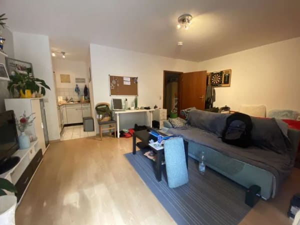 Immobilie in Hohe Börde - Alles was man benötigt: Terrasse, PKW-Stellplatz & Einbauküche - Bild 3