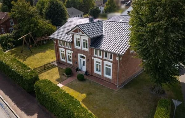 Immobilie in Lehe - Großzügiges Einfamilienhaus mit stilvollem Wohnkomfort und viel Platz für die ganze Familie in Lehe - Bild 0