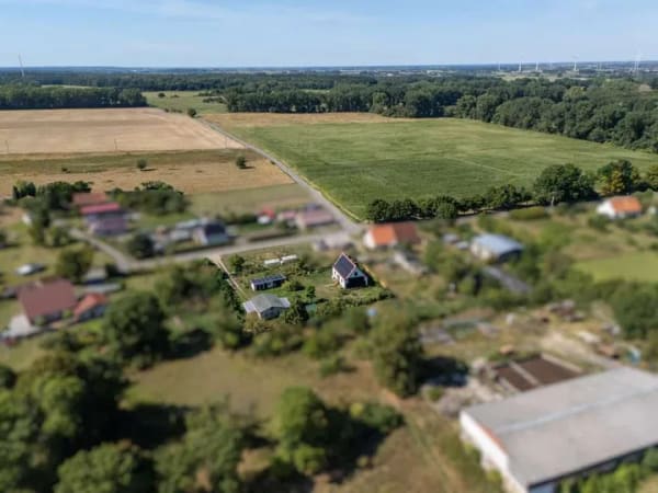 Immobilie in Utzedel - Einfamilienhaus in idyllischer Wohnlage mit großem Grundstück und modernem Heizsystem - Bild 1