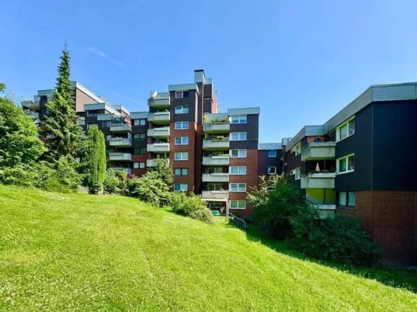 Immobilie in Springe - Kapitalanlage: Schöne 3-Zimmerwohnung mit Loggia in direkter Waldrandlage - Bild 0