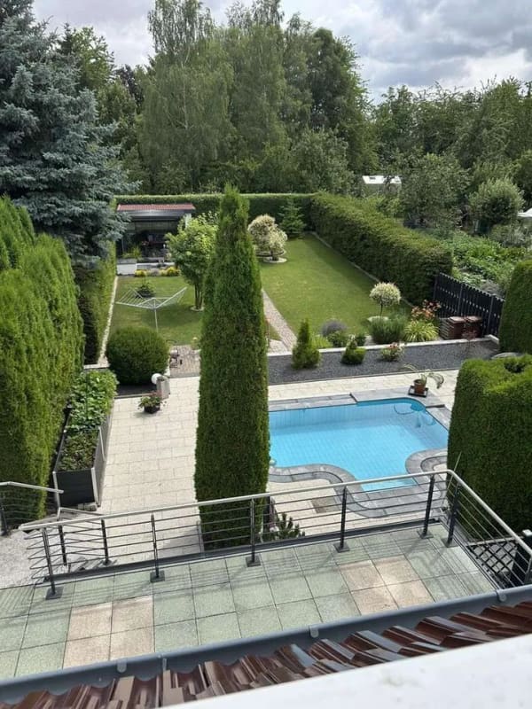 Immobilie in Greußen - Modernes 4 Zimmer- Massivhaus mit Pool, Carport und großen Garten - Bild 3