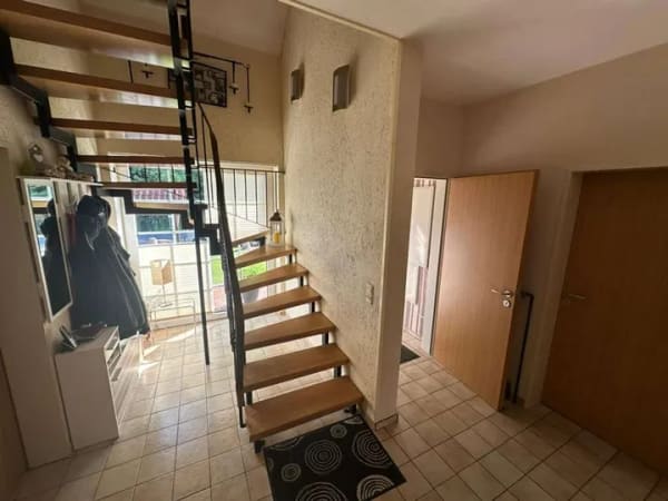 Immobilie in Papenburg - *Viel Platz, viel Potenzial: Zwei Häuser auf großzügigem Grundstück in Papenburg* - Bild 2