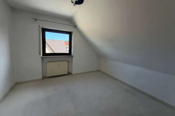 Immobilie in Hersbruck - Charmante 2-Zimmer-Dachgeschosswohnung in Hersbruck  - Bild 3