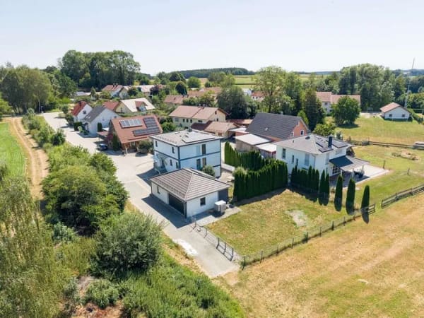 Immobilie in Kirchberg - Ihr Rückzugsort im Grünen, energieeffizient mit viel Raum zum Leben, Haus im Haus in Kirchberg - Bild 1