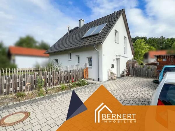 Immobilie in Weismain - Gepflegtes Einfamilienhaus mit großzügigem Grundstück und familienfreundlichem Grundriss - Bild 0