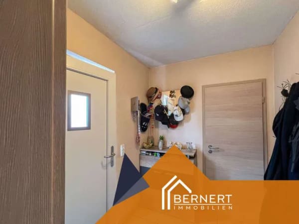 Immobilie in Weismain - Gepflegtes Einfamilienhaus mit großzügigem Grundstück und familienfreundlichem Grundriss - Bild 2