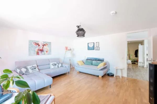 Immobilie in Buchloe - Zentrale Lage, barrierefrei und modern - Gepflegte 4 Zimmer Wohnung mit sanierter Tiefgarage! - Bild 1