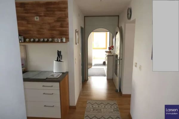 Immobilie in Essenbach - Kapitalanlage mit Einfluss: 2 von 3 Wohneinheiten in gepflegtem Mehrfamilienhaus - Bild 3