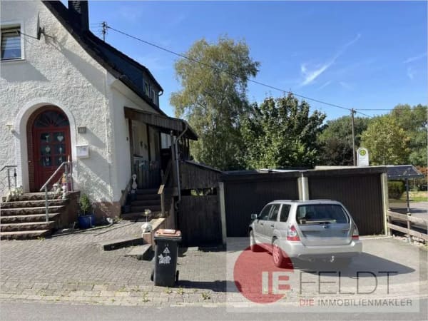 Immobilie in Kirchhundem - *PROVISIONSFREI* Familiengerechtes Ein-/ZFH mit ausgeb. DG, sep. Dop.-GA + Grundstück in Kirchhundem - Bild 3
