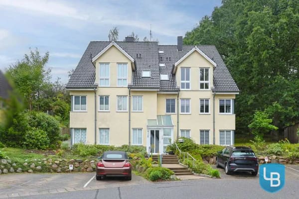 Immobilie in Bösdorf - Wohnen auf drei Ebenen – helle Split-Level-Wohnung mit Balkon - Bild 0