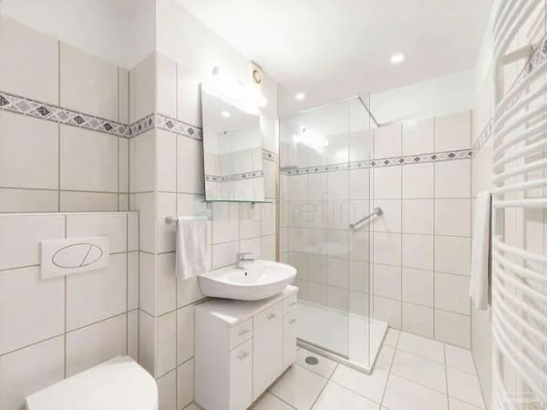 Immobilie in Monheim am Rhein - Sonnenverwöhnte 4-Zimmer-Wohnung im Herzen von Baumberg - Bild 2