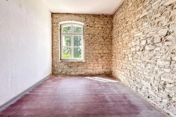 Immobilie in Eitorf - Denkmalgeschützes Gebäude mit erneuertem Dach, großem Grundstück & Entwicklungspotenzial in Eitorf - Bild 3