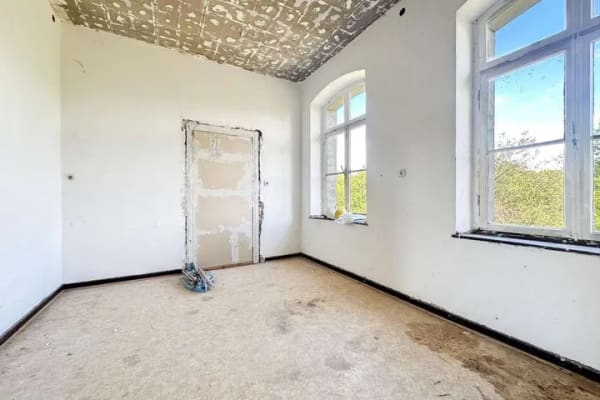 Immobilie in Eitorf - Denkmalgeschützes Gebäude mit erneuertem Dach, großem Grundstück & Entwicklungspotenzial in Eitorf - Bild 4
