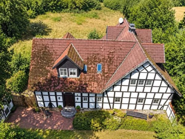 Immobilie in Lienen - ‼️Vielseitiges Mehrfamilienhaus mit 3 Wohneinheiten, Werkstatt & großzügigem Stellplatzangebot‼️ - Bild 1