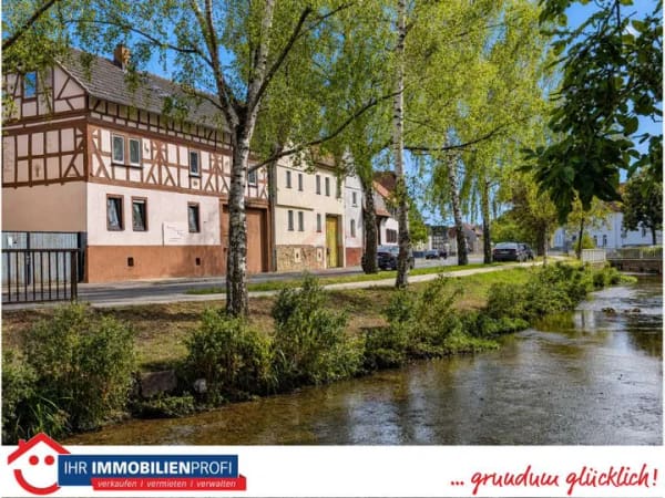 Immobilie in Heuchelheim - Fachwerk-Traum in Heuchelheim: Modernes Wohnen inkl. Pool, Werkstatt und Ausbaupotenzial - Bild 0