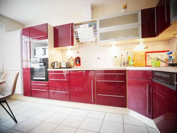 Immobilie in Wismar - Reihenmittelhaus mit genügend Platz, Wintergarten, Balkon, Kamin und PKW-Stellplatz! - Bild 1