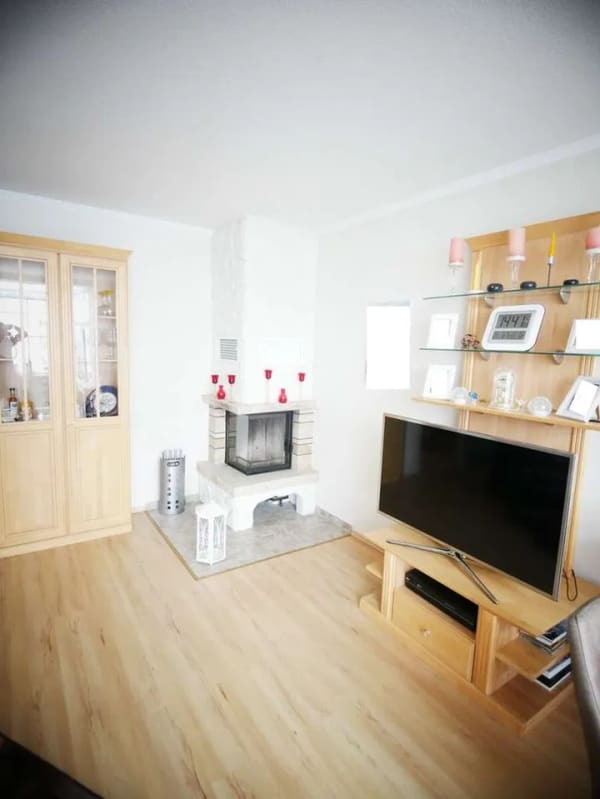 Immobilie in Wismar - Reihenmittelhaus mit genügend Platz, Wintergarten, Balkon, Kamin und PKW-Stellplatz! - Bild 3